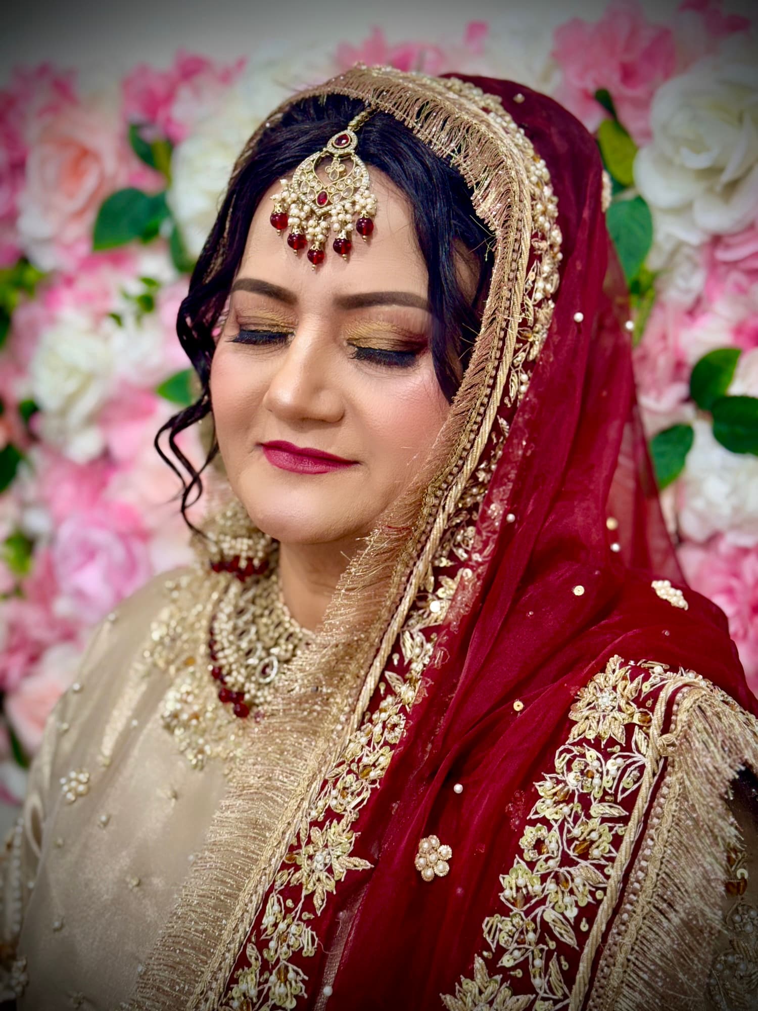 Barat day — maroon dupatta with gold maang tikka